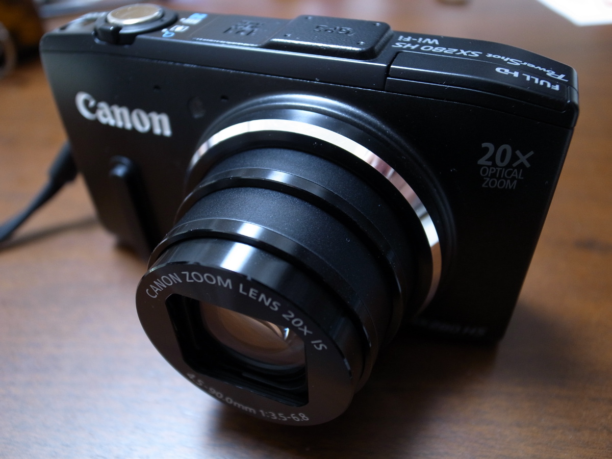 Canon PowerShot SX280 HSの充電がおかしかったので修理に出した。